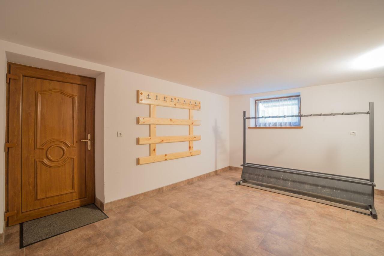 U Sabiny Apartment เบียลกาตัทร์ชันสกา ภายนอก รูปภาพ